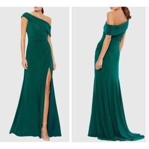 $358 Mac Duggal 26517 Evening Green One Shoulder Long Dress Size 6
